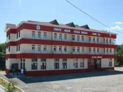 Fabrika Gibi Cezaevi