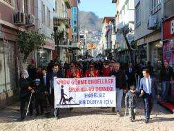 Engelsiz Bir Dünya İçin Yürüdüler