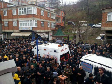 Kazada Ölen Ambulans Şoförü Toprağa Verildi
