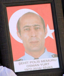 10 Bin Kişi Gözyaşlarıyla Uğurladı
