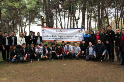Gençlerle El Ele Doğa Yürüyüşü