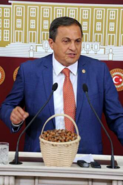 CHP’DEN FINDIK FİYATLARINA TEPKİ “Fındık Maalesef Bir Oyuna Kurban Gitmektedir”