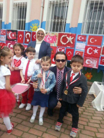 Miniklerden ‘Şanlı Bayrağım’ Sergisi