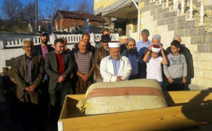 Fındığın Salasını Okuyup Namazını Kıldılar