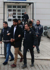 Yaşlı Kadının 150 Bin Tl’sini Dolandıran Şüpheliler Tutuklandı