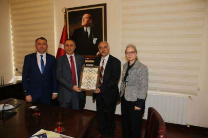Kktc’den Gelen Öğrenciler, Vali Vekili Ballı’yı Ziyaret Etti