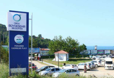 Kadınlar Plaja Akın Etti