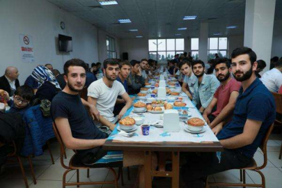 KYK’da İftar Yemeği Verildi