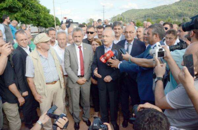 Kemal Kılıçdaroğlu, Yıkılan Köprüyü Yerinde İnceledi