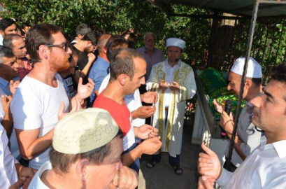 Öldürüldüğü Camide Son Yolculuğuna Uğurlandı