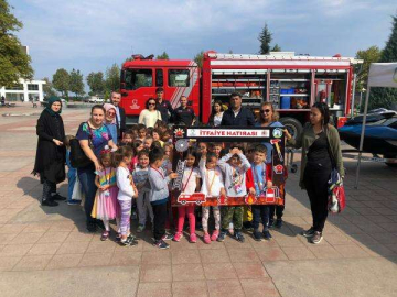Minik Öğrencilerden İtfaiye Ekiplerine Ziyaret