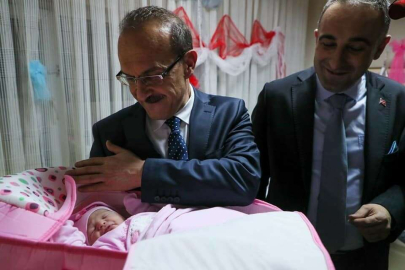 Yılın İlk Bebeğinin Adı Ceren Özdemir Oldu