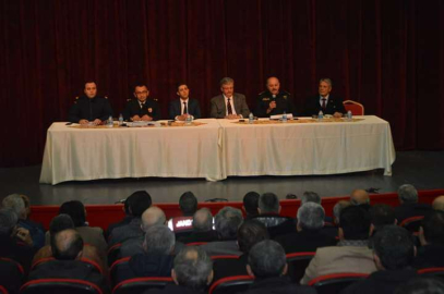 Kaymakam Yaran, Muhtarlarla 1 Yılı Değerlendirdi
