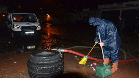Sağanak Yağış Hayatı Olumsuz Etkiledi