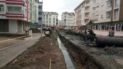 En Büyük Mahallede Yağmur Suyu Hatları Yenileniyor