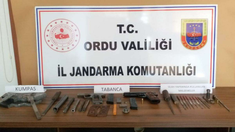 Jandarmadan Yasa Dışı Silah Operasyon: 5 Gözaltı