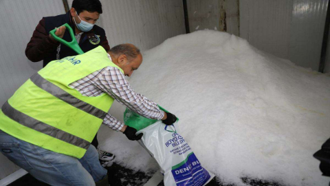 Su Ürünleri Merkezine Yeni Buz Makinesi