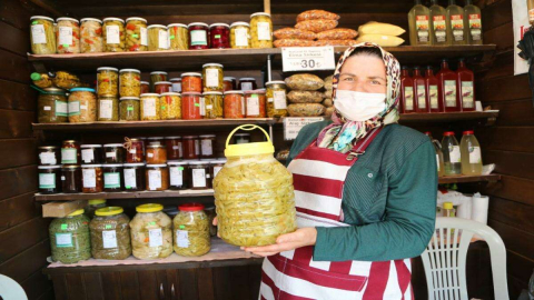Üreten Kadınlara ‘Yöresel Ürün Geliştirme Kursu’