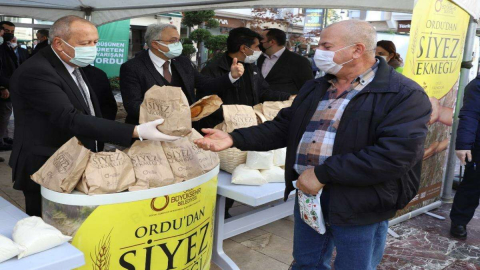 Siyez Ekmeği Fırından Çıktı