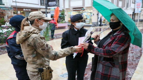 Vali Sonel, “Kadınlar Bizim için Çok Değerlidir”