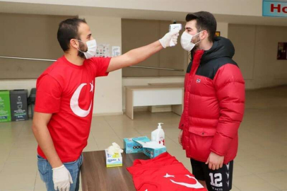 Vali Sonel, Gençlerin İsteğini Yerine Getirdi