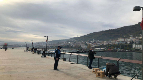 Zabıtadan 3 Metre Mesafe Denetimi