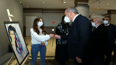 Kadın Kursiyerlerden Anlamlı Sergi