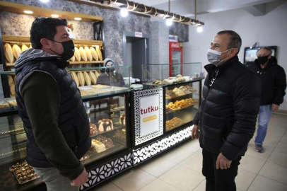 Vali Sonel, Ziyaretlerde Bulundu