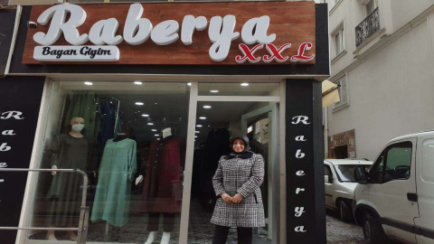 ‘Raberya Bayan Giyim’ sahibi Hatice Cıbır: “Büyük Beden Giyen Kadınlarımızı Bekleriz”