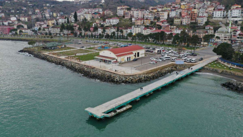 Perşembe İskelesini Yenileniyor
