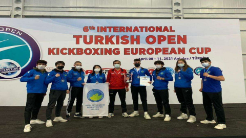 Büyükşehir Belediyesi Sporcuları Başarılarıyla Göz Dolduruyor