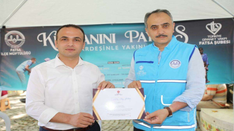 Fatsa Belediye Başkanı Kibar  Vekâletle Kurbanını Bağışladı