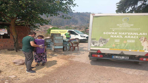 Büyükşehirden Yangın Bölgelerine Destek