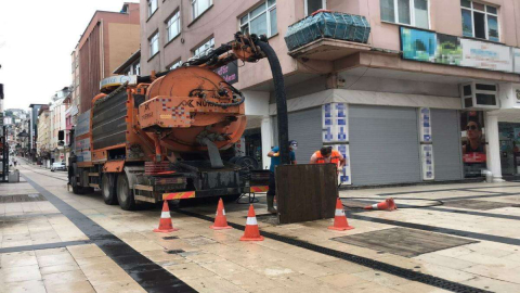 54 İş Makinası 361 Personel 7/24 Sahada