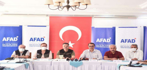 Bakan Pakdemirli: “Tüm Yangınları Kontrol Altına Aldık”