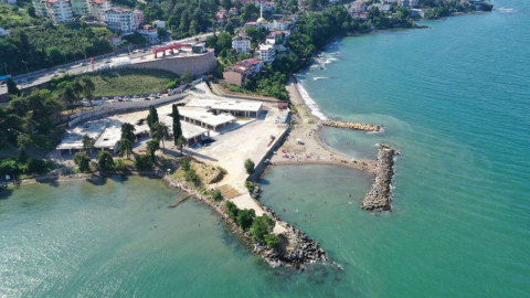 Gökdelenin Yıkıldığı Kumsal Halka Açıldı