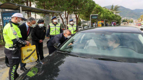 Vali Sonel, Trafik Ekipleriyle Birlikte Denetimde Bulundu