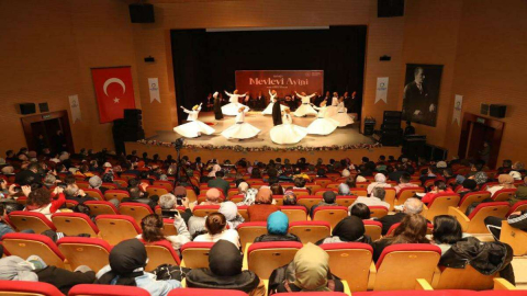 Mevlevi Ayini ve Sema Gösterisi Mest Etti