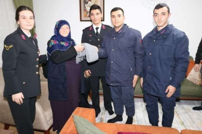 Mehmetçiğe Anlamlı Hediye