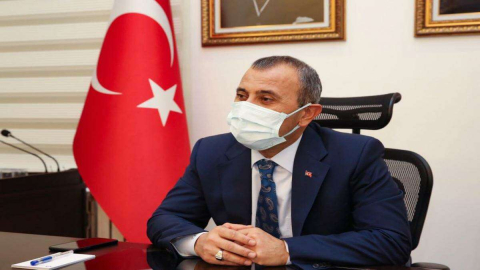 Vali Sonel, “Bireysel Tedbirleri Elden Bırakmayalım”