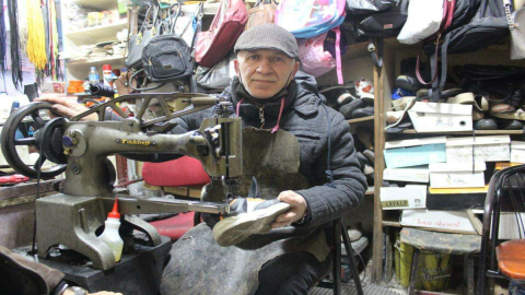 Ayakkabı Tamircilik  Mesleği Can Çekişiyor