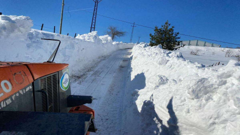 Ordu’da Ekiplerin Zorlu Kar Mücadelesi