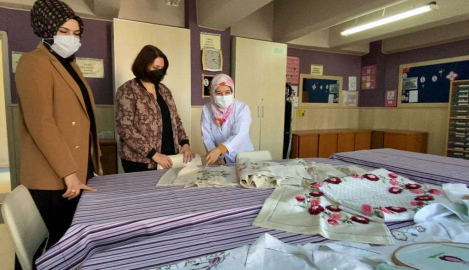 Vali Sonel’in Eşi Handan Sonel Ziyaretlerine Devam Ediyor