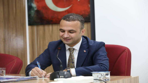 Gençlerin İsteğini Başkan Kırmadı