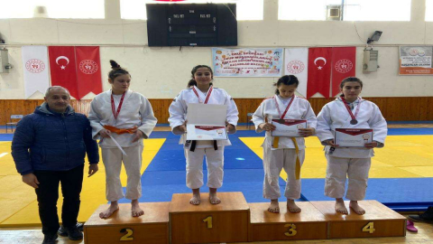 Büyükşehir Turnuvaya Damga Vurdu