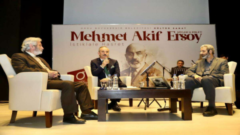 Mehmet Akif Ersoy Anıldı