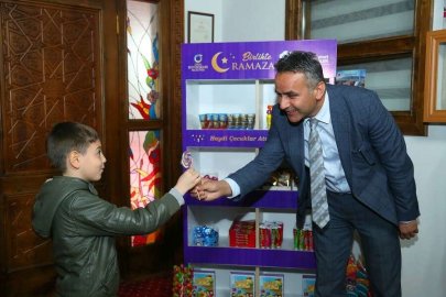 Camilere Atıştırmalık Standı Kuruldu