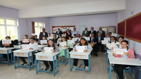 Fatsa’da Öğrencilerin Karne Heyecanı