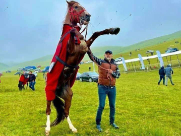 Geleneksel Rahvan At Yarışlarını Keyifle İzlendi