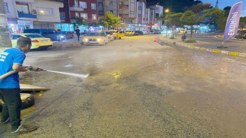 Selin Getirdiği Hafriyat Birikintileri Temizleniyor